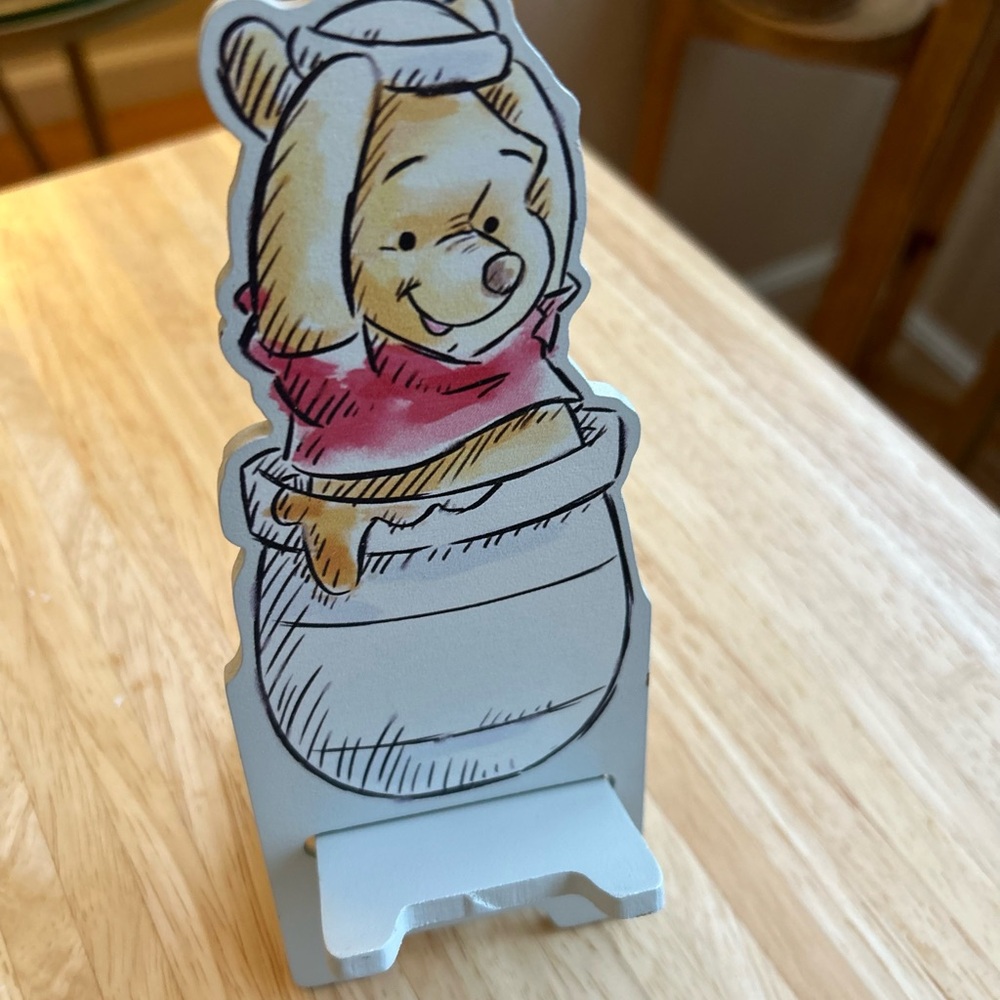 Winnie the Pooh Phone Stand